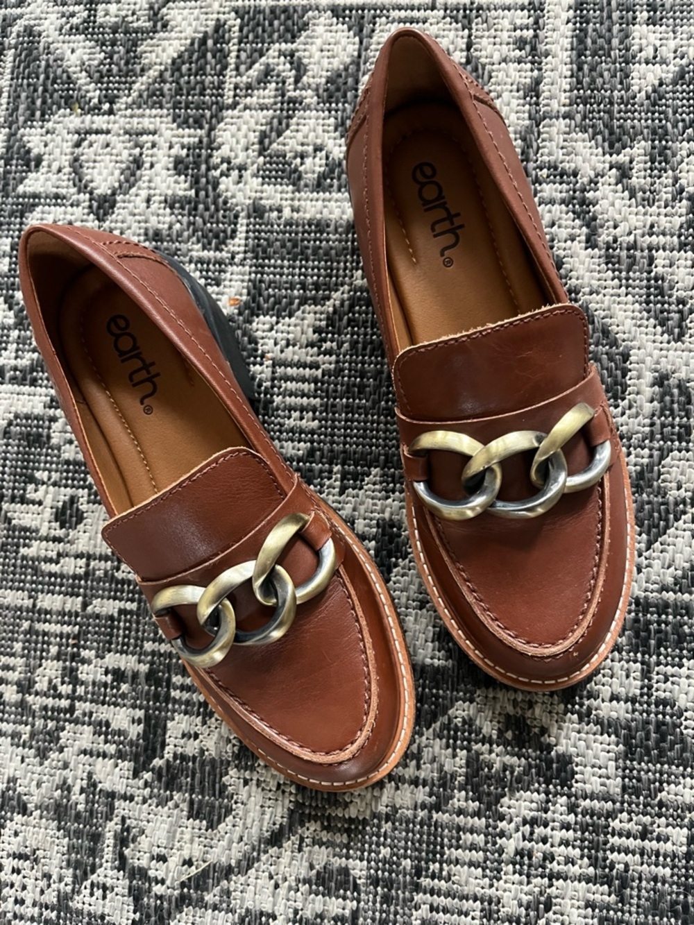 Earth Brown Leather Loafers with Mixed-Metal Chain